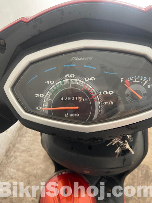 Hero Pleasure Scooter